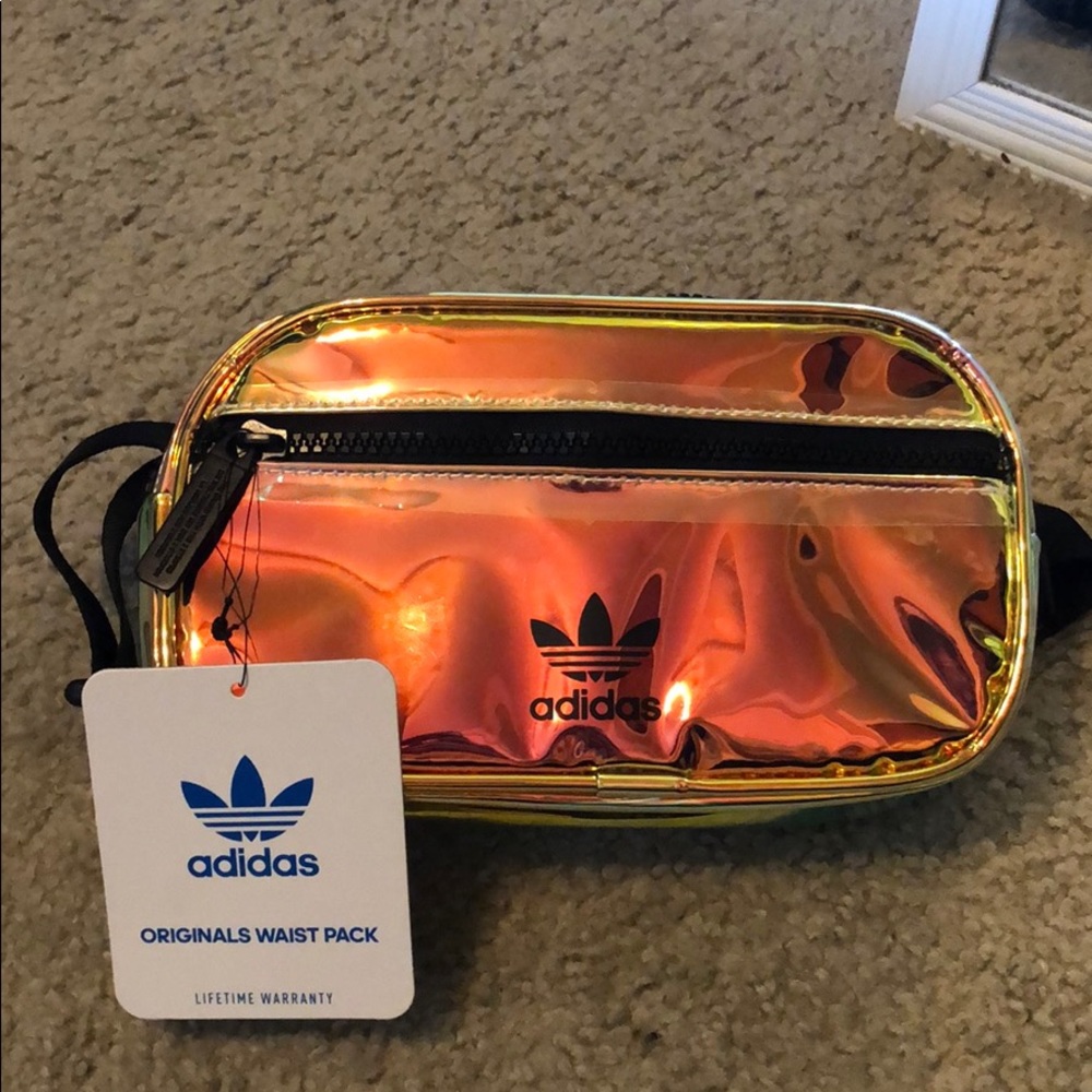 ✨Adidas Originals iridescent fanny pack✨